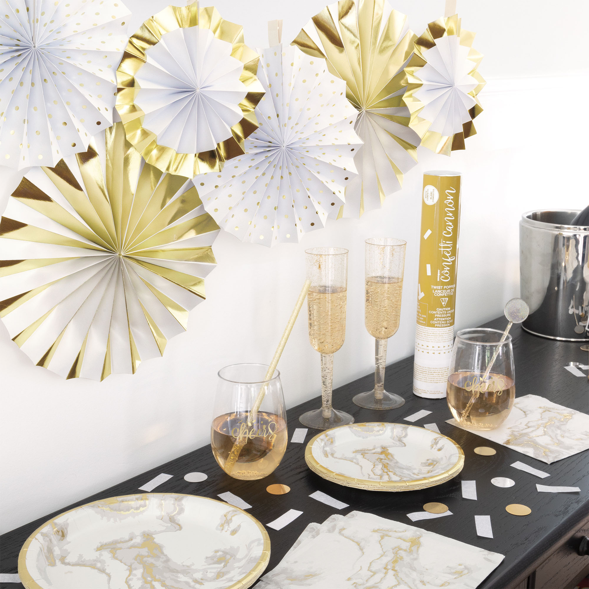 Gold Marble Party Tableware & Decorations - 20 Guests