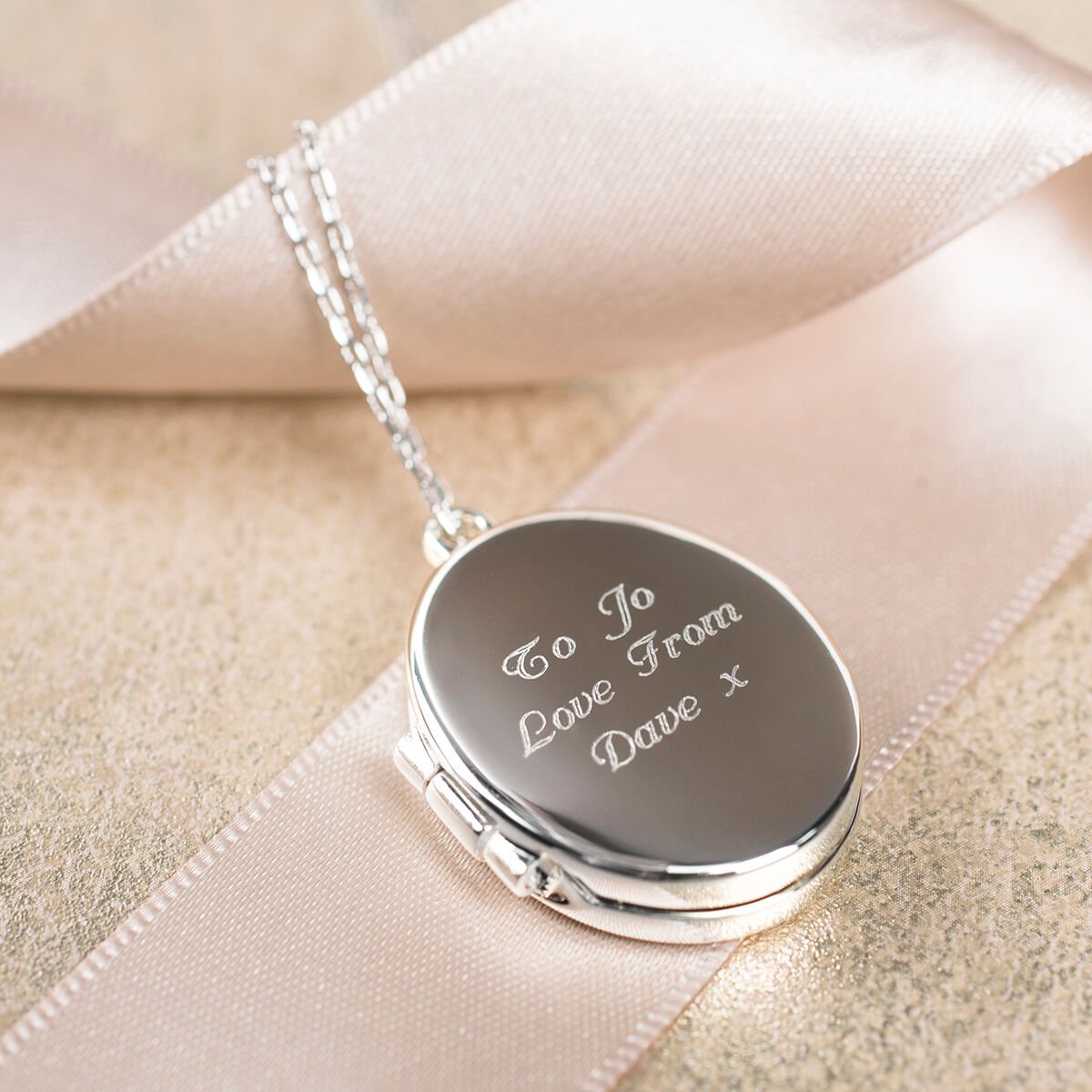 Personalised locket deals necklace with photo