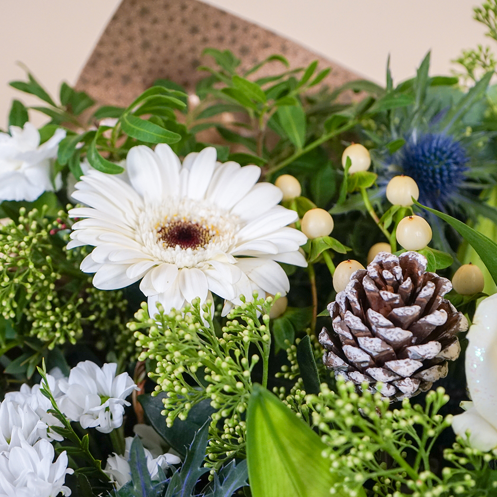 Winter Queen Flower Bouquet - Free Delivery!