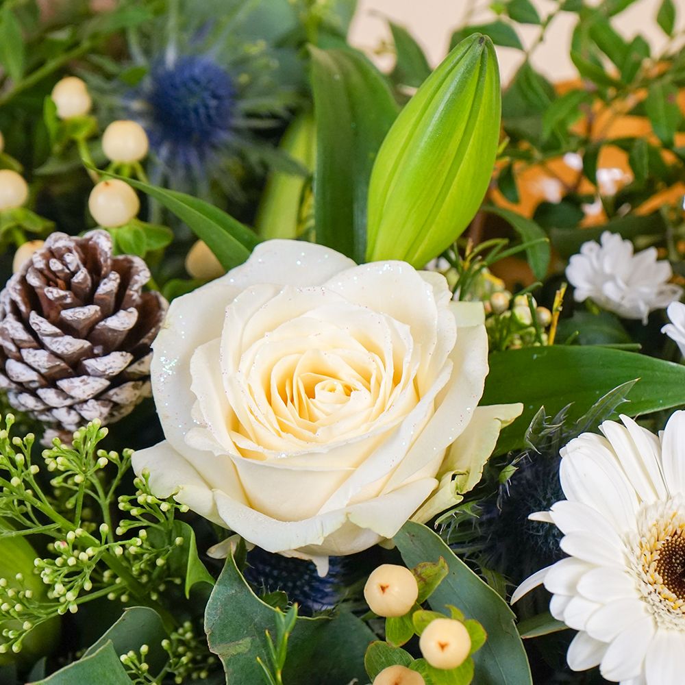 Winter Queen Flower Bouquet - Free Delivery!